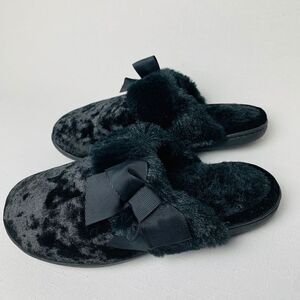 Isotoner Memory Foam Black Bow Slip on Slippers